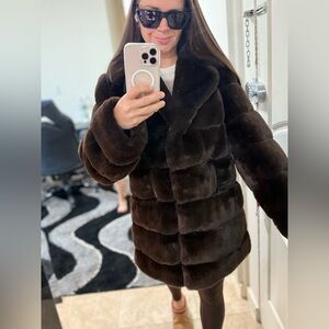 BCBGMAXAZRIA Luxurious Brown Faux Fur Coat 🤎 Size S NEW